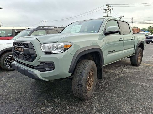 Used 2023 Toyota Tacoma 4x4 Double Cab w/ Trail Edition image 3