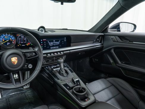 Used 2022 Porsche 911 GT3 image 23