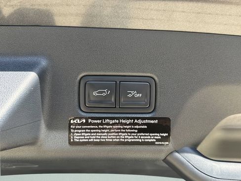 Used 2027 Kia Telluride SX w/ Towing Package FWD image 27