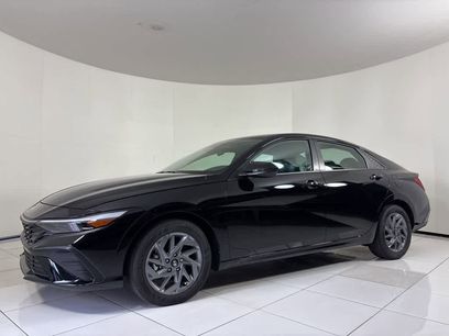 New 2025 Hyundai Elantra Blue