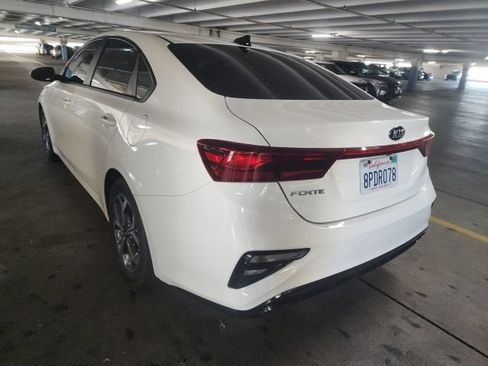 Used 2020 Kia Forte LXS FWD image 3