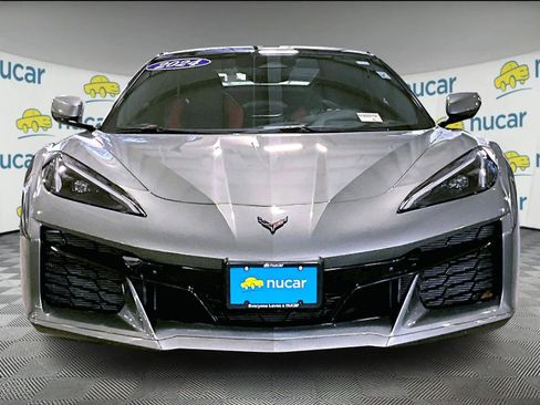 Used 2024 Chevrolet Corvette Z06 image 2