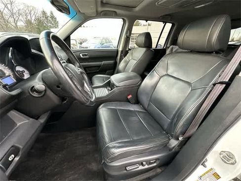Used 2012 Honda Pilot Touring image 16