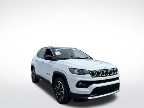 Used 2023 Jeep Compass Limited AWD/4WD image 1
