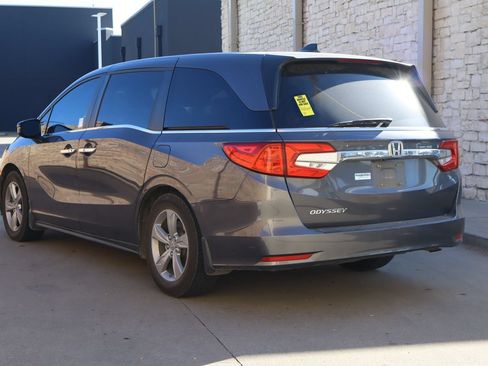 Used 2019 Honda Odyssey EX-L image 3