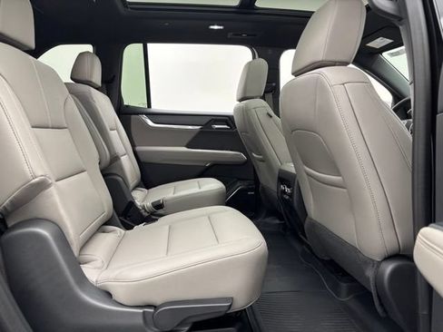 New 2026 GMC Acadia Elevation w/ Elevation Premium Package FWD image 39