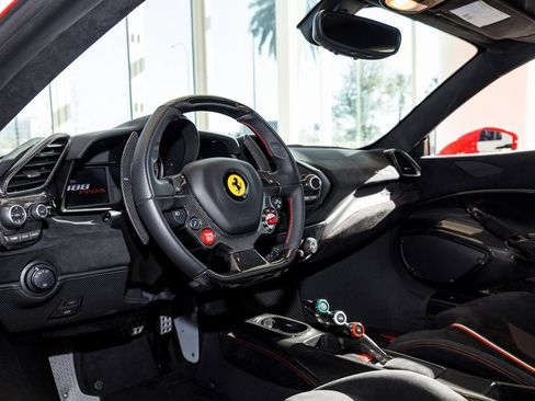 Used 2020 Ferrari 488 Pista Coupe image 27