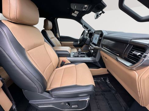 Used 2022 Ford F150 Lariat w/ Equipment Group 502A High image 28