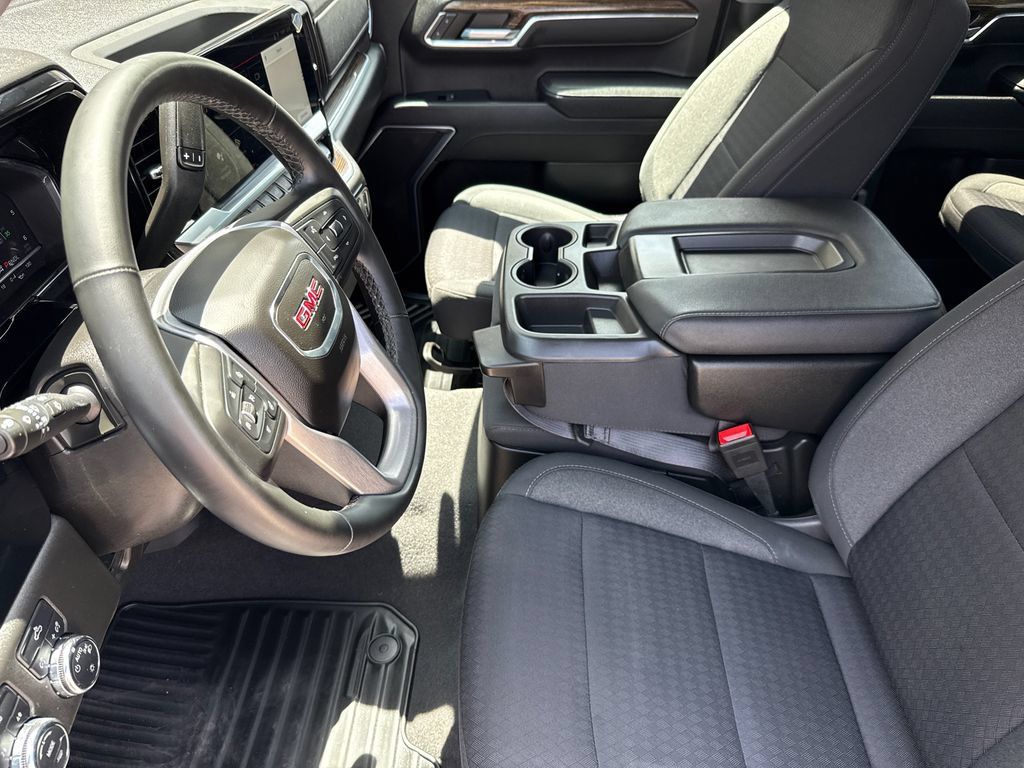 Used 2023 GMC Sierra 1500 SLE AWD/4WD image 19