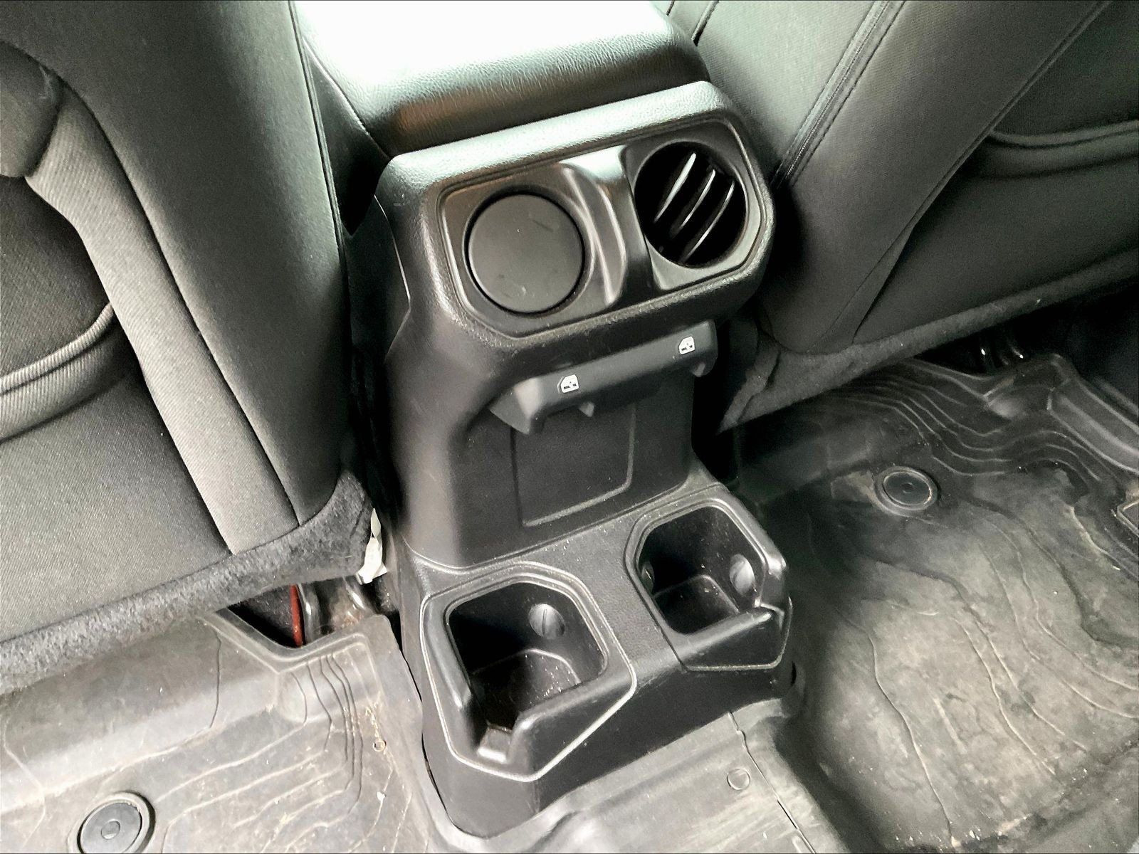 Used 2020 Jeep Wrangler Unlimited Sport AWD/4WD image 10