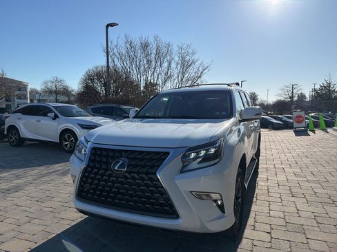 Used 2022 Lexus GX 460 Premium w/ Premium Plus Package image 30