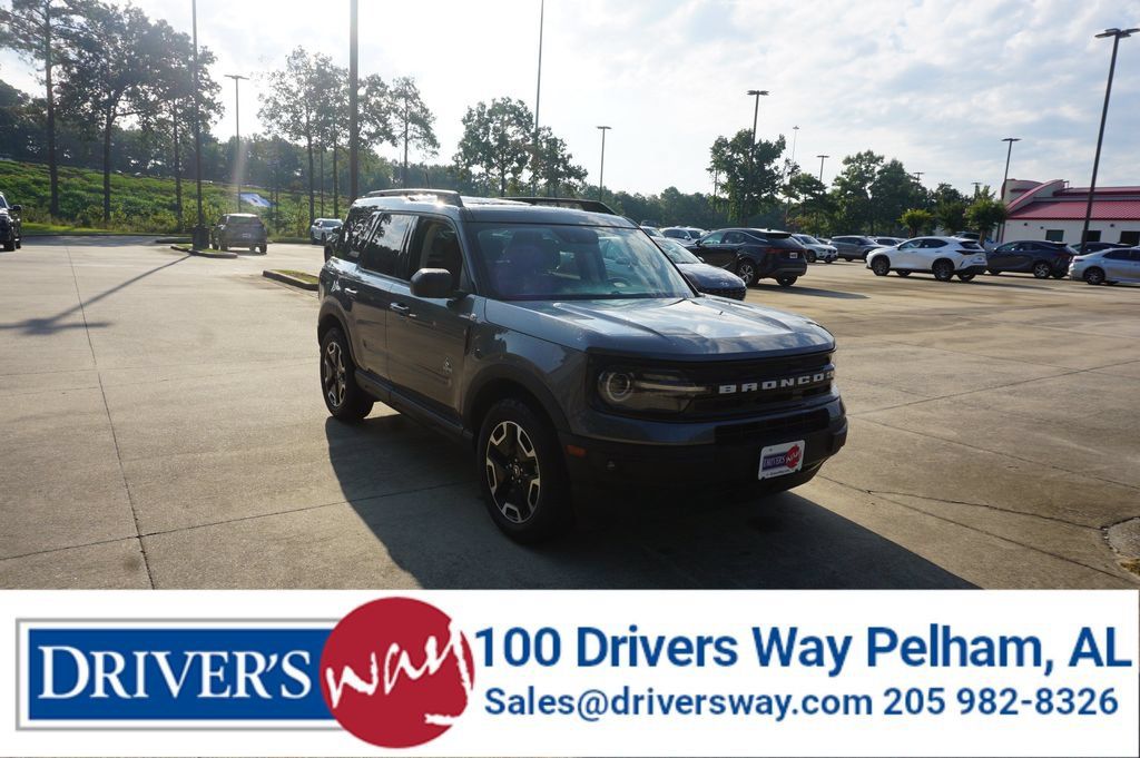 Used 2021 Ford Bronco Sport Outer Banks w/ Outer Banks Package AWD/4WD image 1