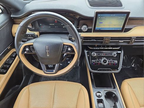 Used 2022 Lincoln Corsair Reserve image 18