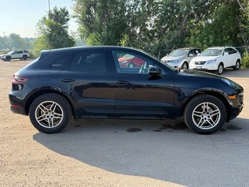 Used 2018 Porsche Macan AWD/4WD image 7