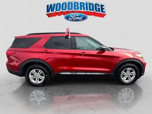 Certified 2023 Ford Explorer XLT image 4