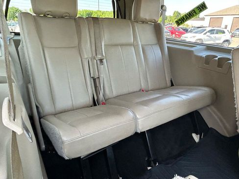 Used 2015 Ford Expedition EL XLT w/ Equipment Group 202A RWD image 13