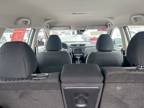 Certified 2020 Nissan Rogue S image 13