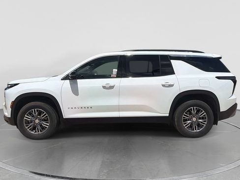 Used 2026 Chevrolet Traverse LT w/ Driver Confidence Package AWD/4WD image 7