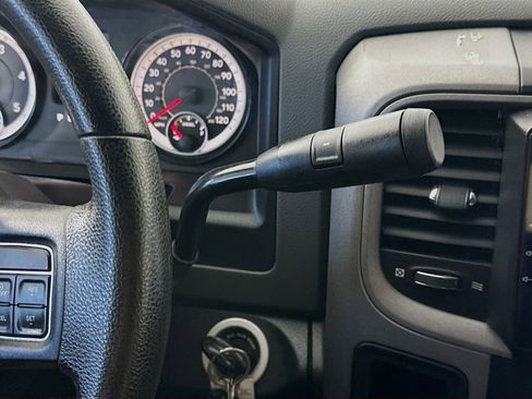 Used 2017 RAM 3500 Tradesman w/ Chrome Appearance Group AWD/4WD image 16