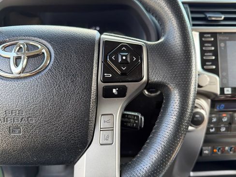 Used 2022 Toyota 4Runner Limited AWD/4WD image 16