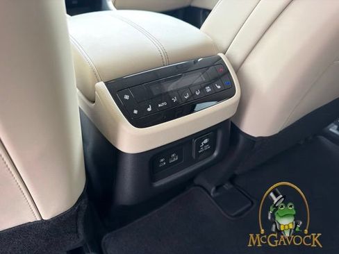 Used 2023 INFINITI QX60 Sensory w/ Vision Package AWD/4WD image 25