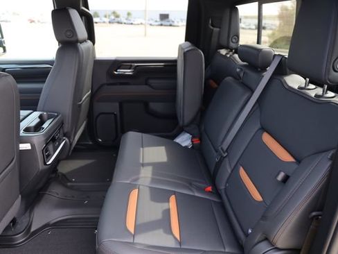 New 2026 GMC Sierra 2500 AT4 w/ AT4 Premium Plus Package AWD/4WD image 13