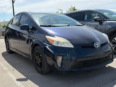 Used 2014 Toyota Prius Two image 3
