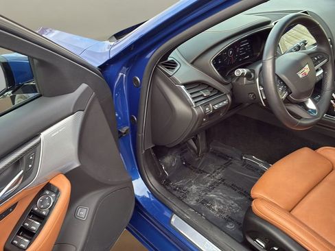 Certified 2023 Cadillac CT5 Luxury image 14