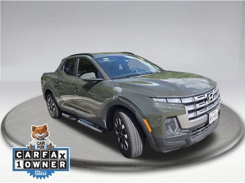 Used 2025 Hyundai Santa Cruz SEL FWD image 2