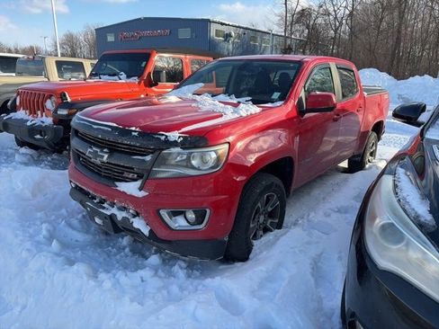 Used 2017 Chevrolet Colorado Z71 image 2