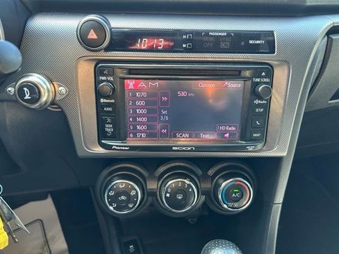 Used 2014 Scion tC image 21