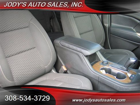 Used 2019 GMC Acadia SLE image 21