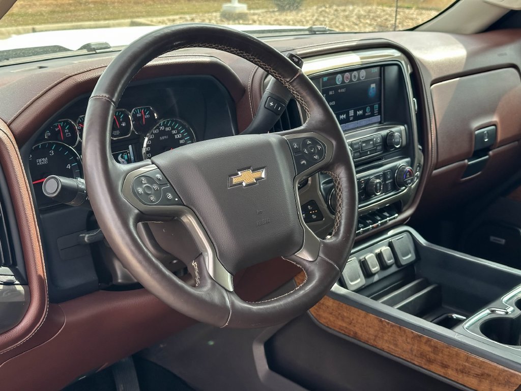 Used 2016 Chevrolet Silverado 3500 High Country w/ Duramax Plus Package AWD/4WD image 12