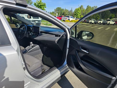 Used 2021 Toyota Corolla SE w/ Carpet Mat Package (TMS) FWD image 32