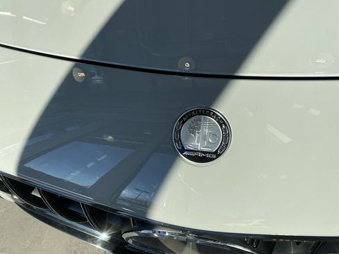 New 2025 Mercedes-Benz SL 63 AMG AMG SL 63 Roadster image 9