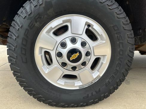 Used 2016 Chevrolet Silverado 2500 LT w/ LT Fleet Convenience Package image 28