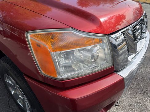 Used 2014 Nissan Titan SV w/ SV Value Truck Package image 10