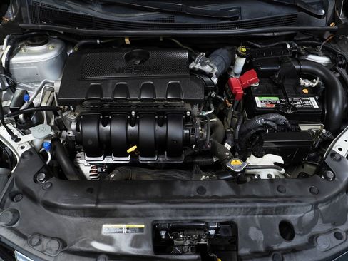 Used 2018 Nissan Sentra S image 9