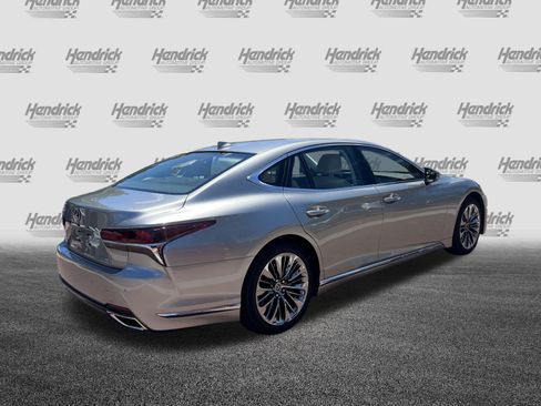 Used 2020 Lexus LS 500 w/ Accessory Package (Z2) RWD image 10