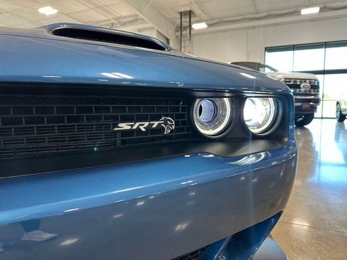 Used 2020 Dodge Challenger SRT Hellcat image 4