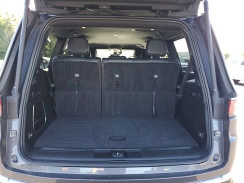 Used 2022 Jeep Wagoneer Series II AWD/4WD image 10