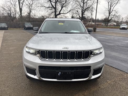 Used 2021 Jeep Grand Cherokee L Limited image 2