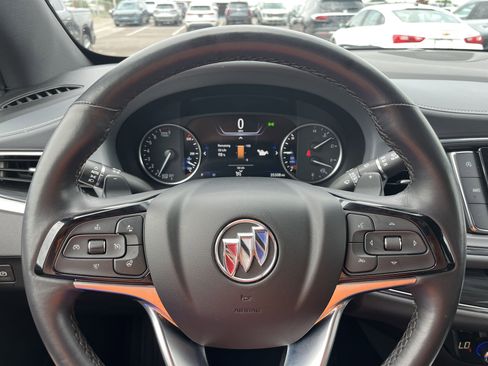 Used 2024 Buick Enclave Premium image 11