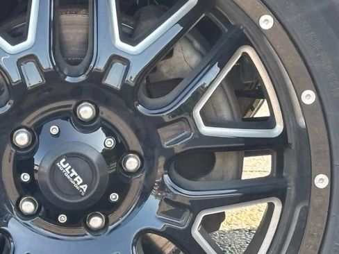 Used 2018 Jeep Wrangler Unlimited Sport AWD/4WD image 6