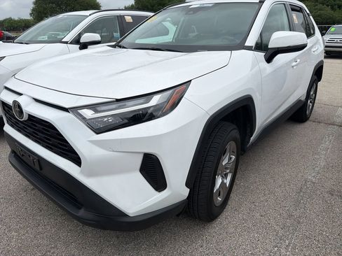 Used 2023 Toyota RAV4 XLE image 1
