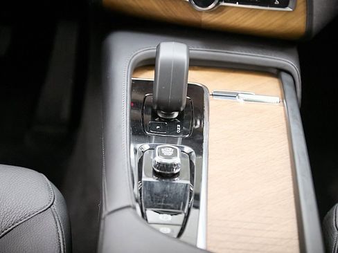 Used 2023 Volvo XC90 B6 Plus w/ Protection Package Premier image 31