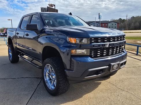 Used 2020 Chevrolet Silverado 1500 Custom w/ Custom Convenience Package image 9