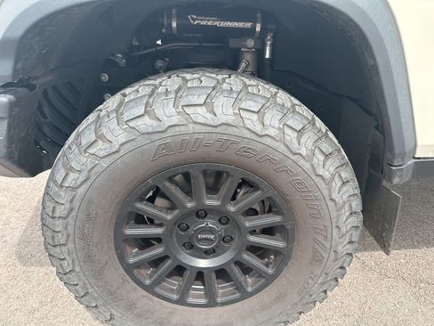 Used 2025 INEOS Grenadier Trialmaster Edition image 14