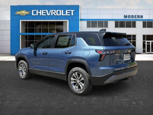 New 2026 Chevrolet Equinox LT w/ Convenience Package II FWD image 3