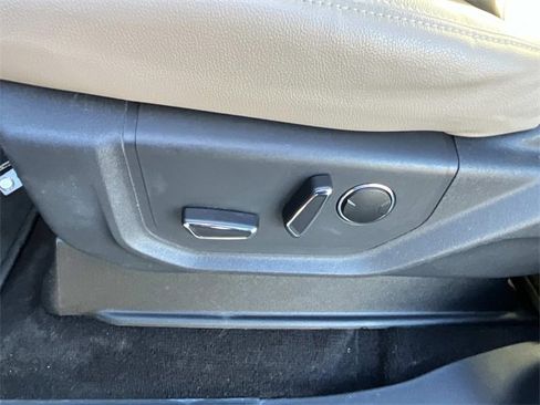 Used 2022 Ford Expedition Max Limited image 31